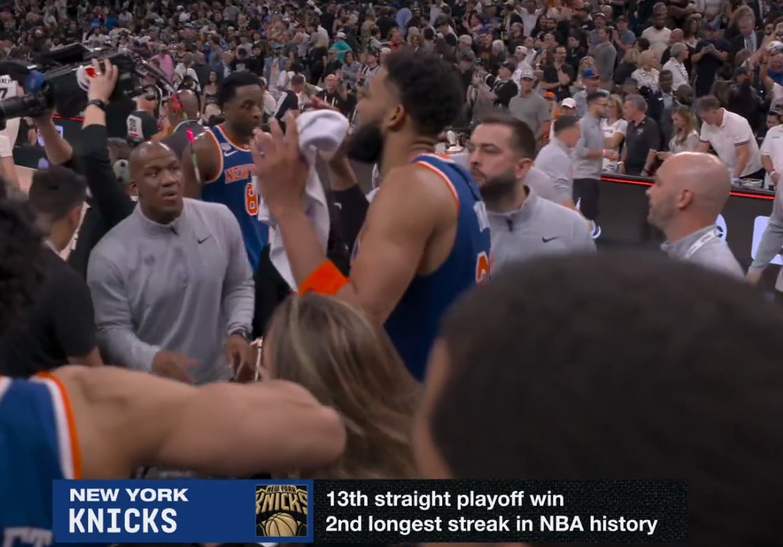 NBA总决赛马刺vs尼克斯NBA总决赛尼克斯vs马刺 文班亚马致命失误+错失绝杀