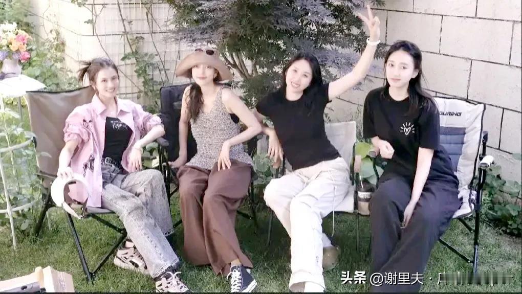 辽宁男篮“太太团”们一起聚会，从左至右依次为：王君瑞（赵继伟老婆）；李晓旭媳妇儿