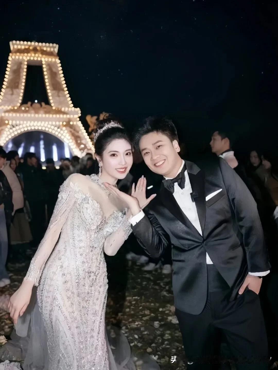 网红玲子嫁首富儿子，前男友破防撕她装名媛，这两天，网红圈的热门话题无疑是玲子的豪