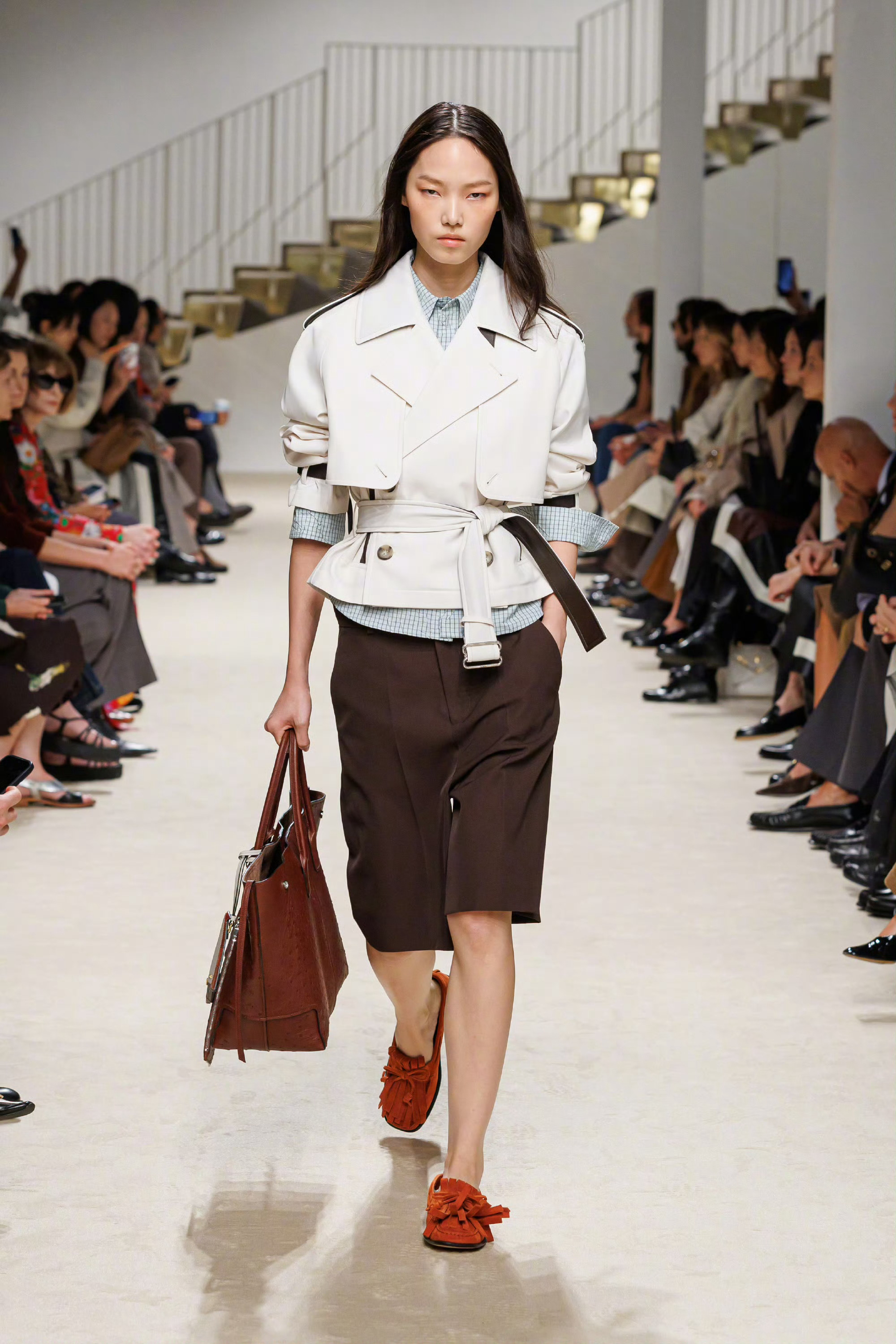 Tod’s 发布2027春夏成衣系列。随着时间推移，个人形象如何逐渐成为个人风格