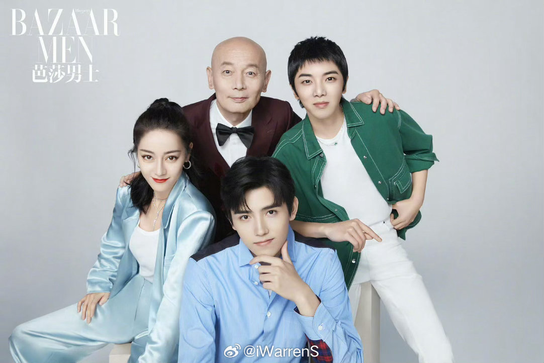 说实话第一次看到这张图，陈飞宇这也太帅了吧！陈飞宇迪丽热巴5年前拍的杂志