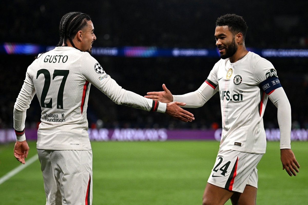 里斯·詹姆斯：这是欧冠联赛。它是俱乐部足球领域最伟大的赛事。很多球队之前都曾从 