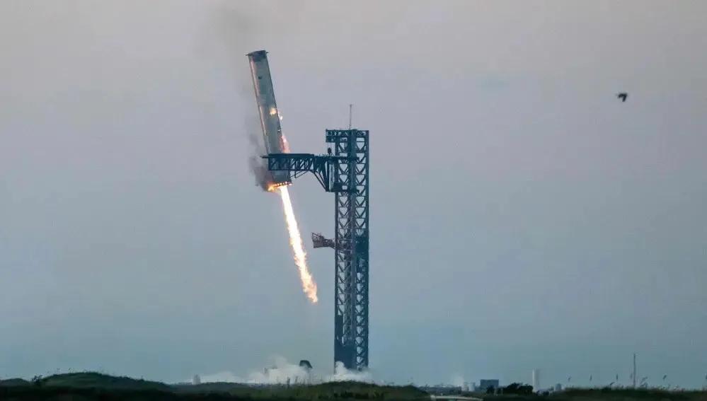 SpaceX这家公司用脚趾头想，都知道这将是一个史无前例的超级大怪物。
除了比特