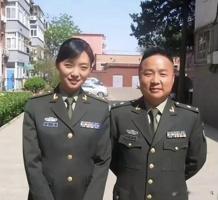 这两位都是大家喜欢的演员，但他们不怎么红，男演员吴军在《康熙微服私访记2》里演过
