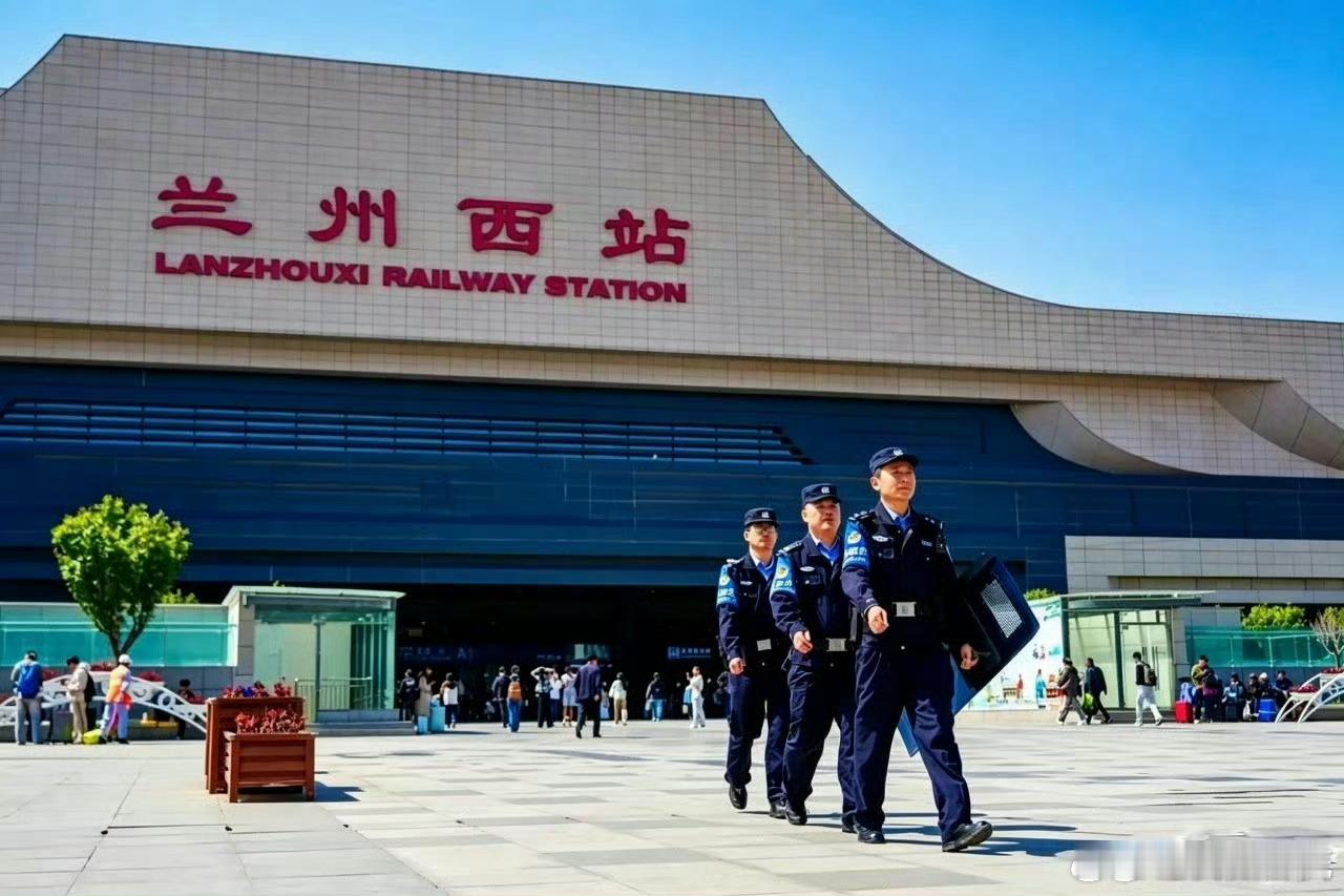 兰州公安五一平安答卷 兰州公安守护金城平安 没有节假日，只有守护日。兰州公安节前