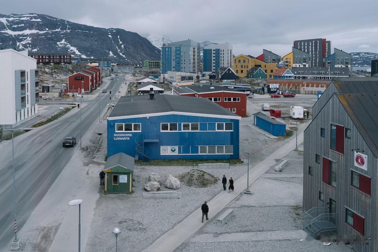 【想买格陵兰想疯了？特朗普派州长去当“强拆办主任”，这吃相太难看了】

很多人还