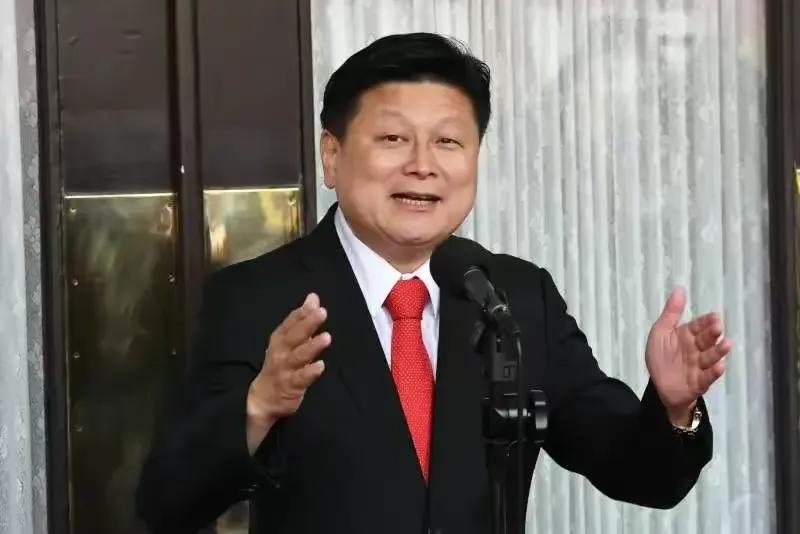 国民档立法院总召傅崐萁将在4月25-28日带团访问大陆，此举震惊台，特别是民进档