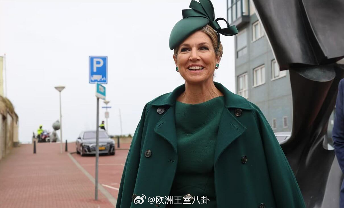 4.2 荷兰玛克西玛王后为升级改造后重开的斯海弗宁恩林荫大道揭幕，裙子来自nat