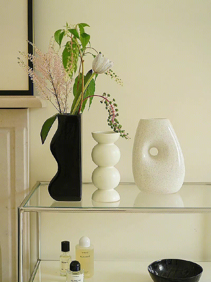 从黎明到黄昏，独属于我的一份温柔！享受清晨的第一缕阳光，夹杂着淡雅的香薰味道混入