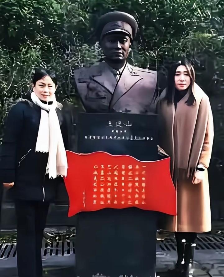 提起《亮剑》，大家都会想到李云龙，而这个角色原型之一，就是开国中将王近山将军。