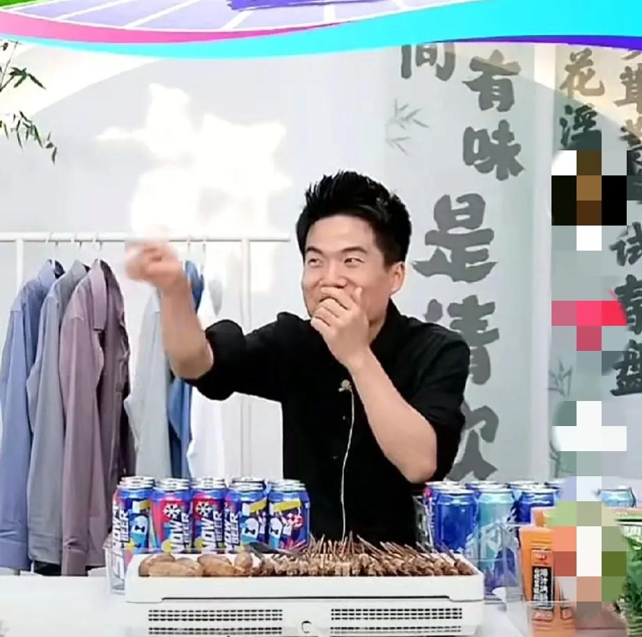 感动！近日，董宇辉讲述了一件很久以前女性被禁止参赛的故事！他说：

“在那个时候
