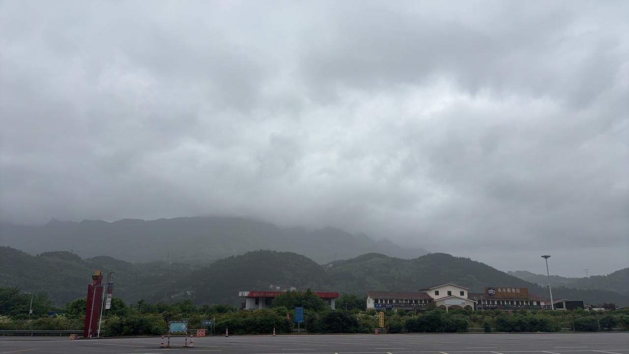 主动退让只会让你肺结节，互相伤害才能心平气顺。