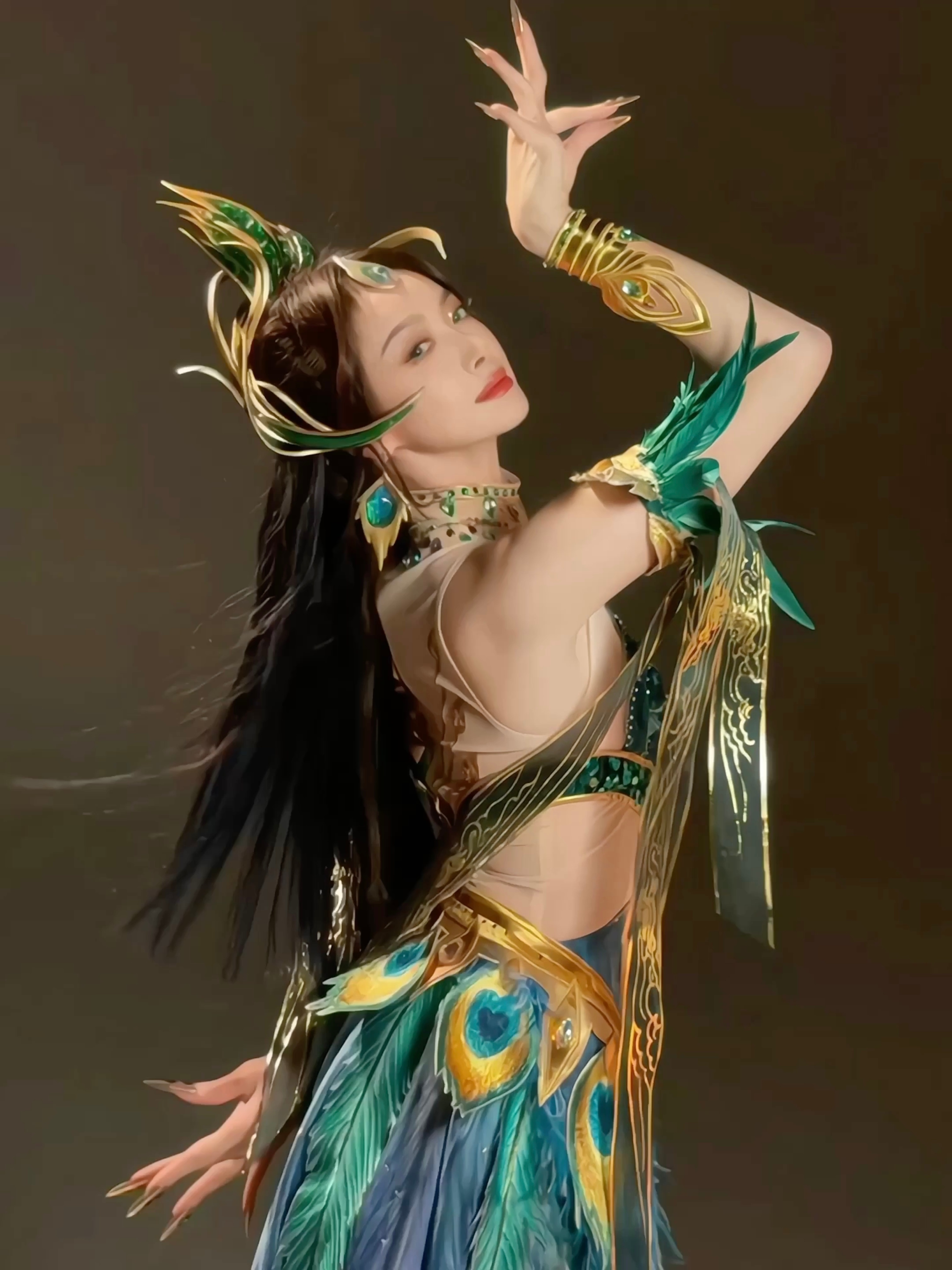 宋茜练普拉提宋茜 在复制粘贴的时代，你是手写的诗