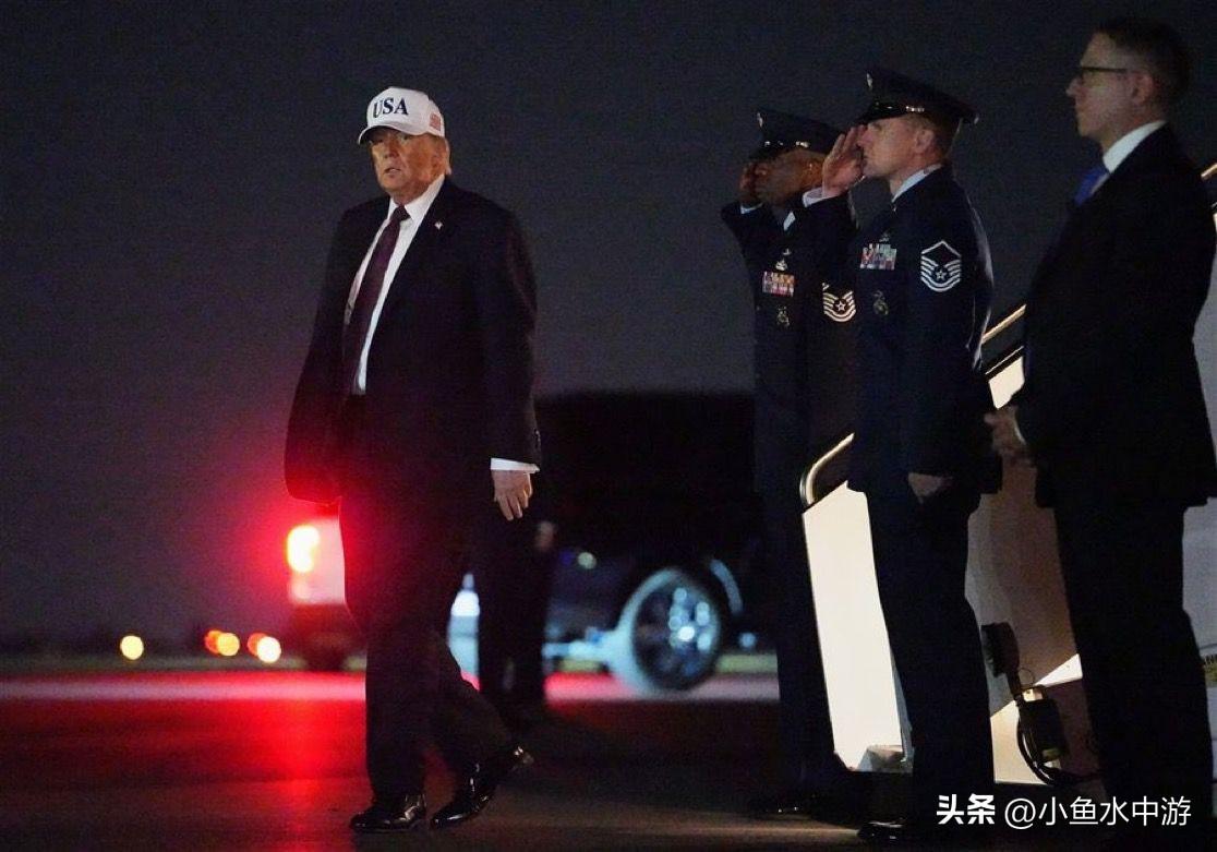 美国总统特朗普称打击伊朗是「世界伟大的一天」，并暗示外交谈判可能
 
在击毙哈梅