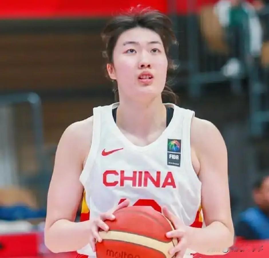 给罗欣棫一些时间，后面会越来越好。
与尼日利亚女篮热身赛第一场，中国队70比67