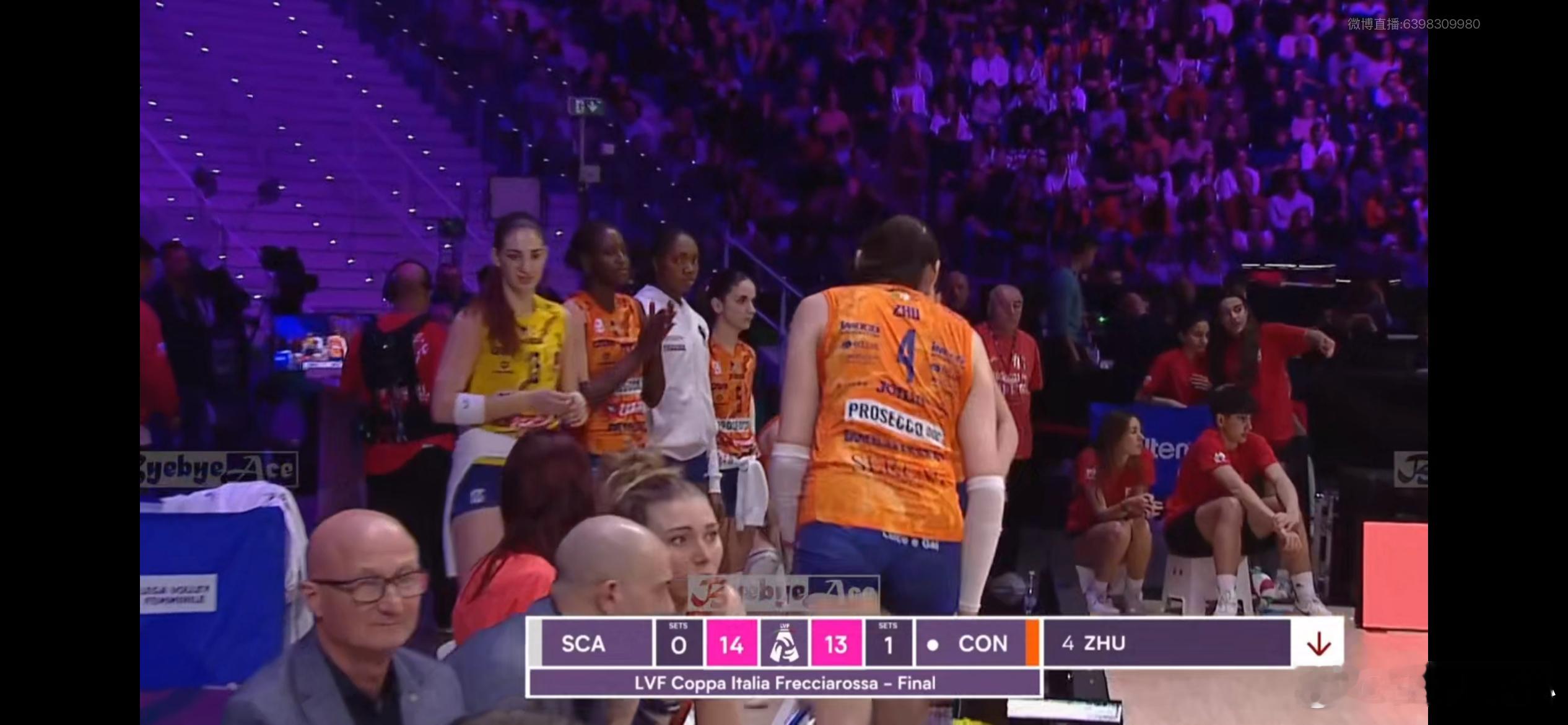 朱婷  今天朱婷的一传稳桑塔又把朱婷换下去了朱婷留洋第七季世界女排新闻