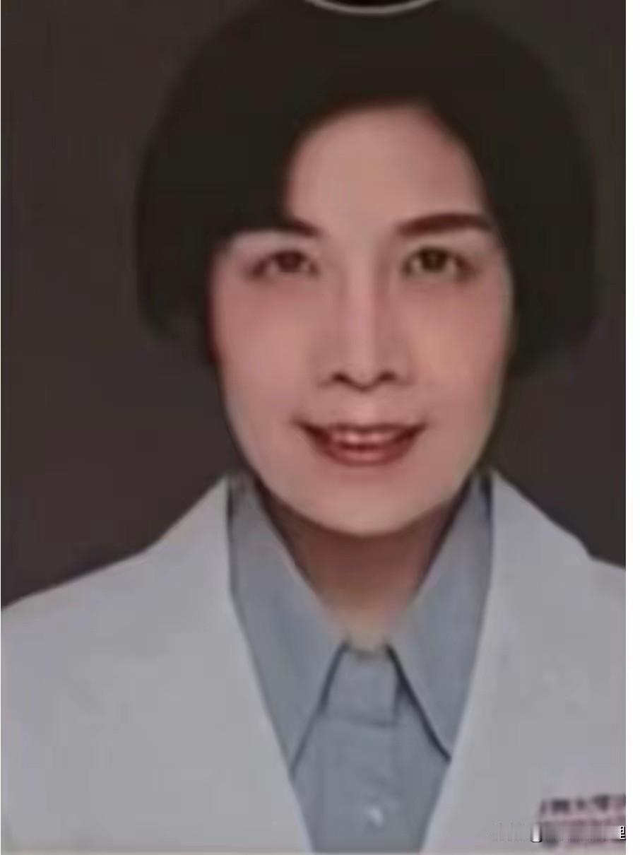 58岁的谷教授这回真算是“火”出圈了，只不过这名声，怕是下半辈子都翻不了身。
