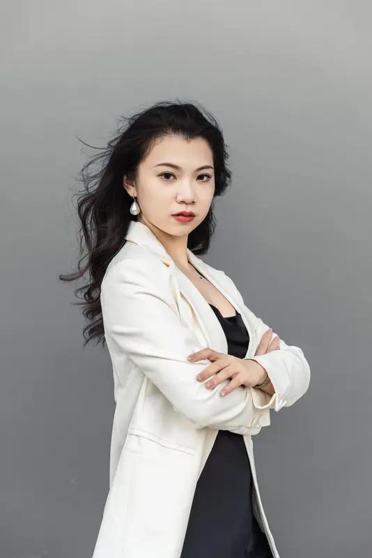 郑丽文胜选后感谢张亚中

  国民党主席选举结束，郑丽文以50.15%得票率当选