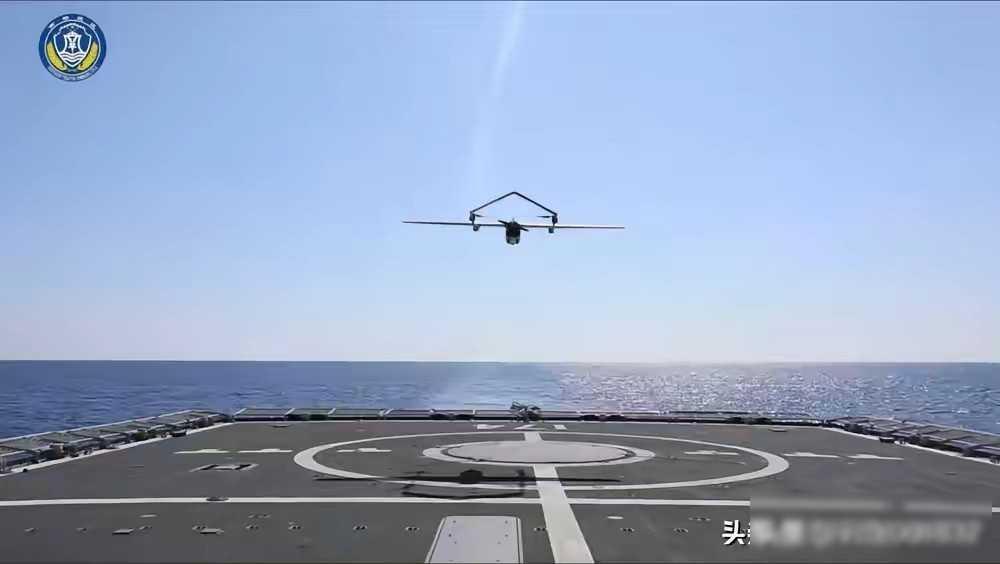 4月中旬，菲律宾在黄岩岛和仁爱礁附近搞了一场叫“南海守卫2026”的军演，没提前