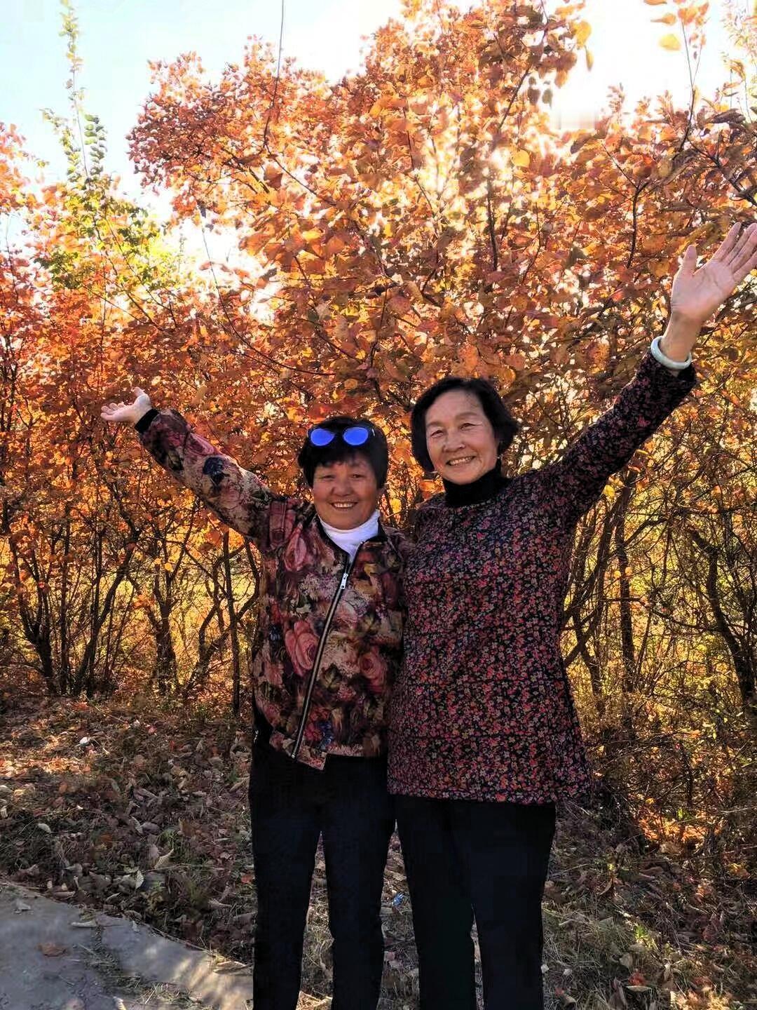 关于我理想的生活方式，对现在生活就很满足，我69岁老太太，吃过苦受过穷，小时家里