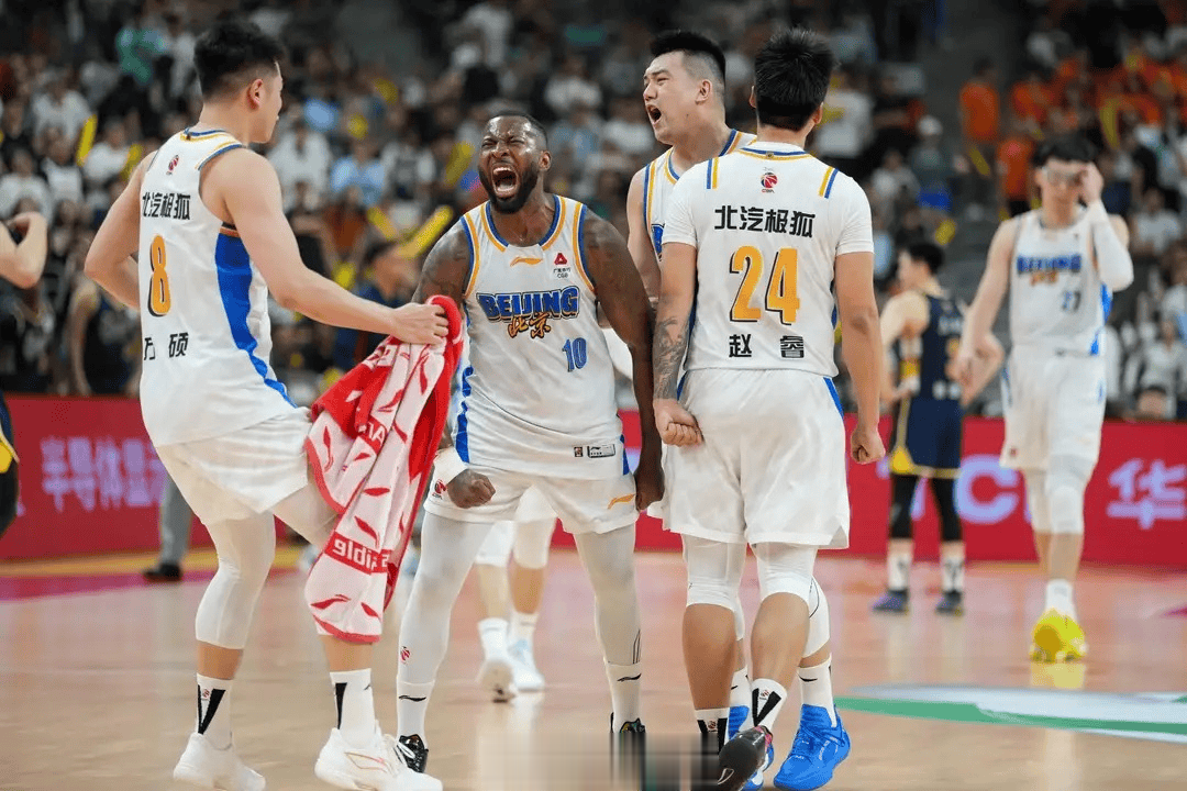 北青：北京队已锁定前四，最大悬念是能否超越深圳升至第三