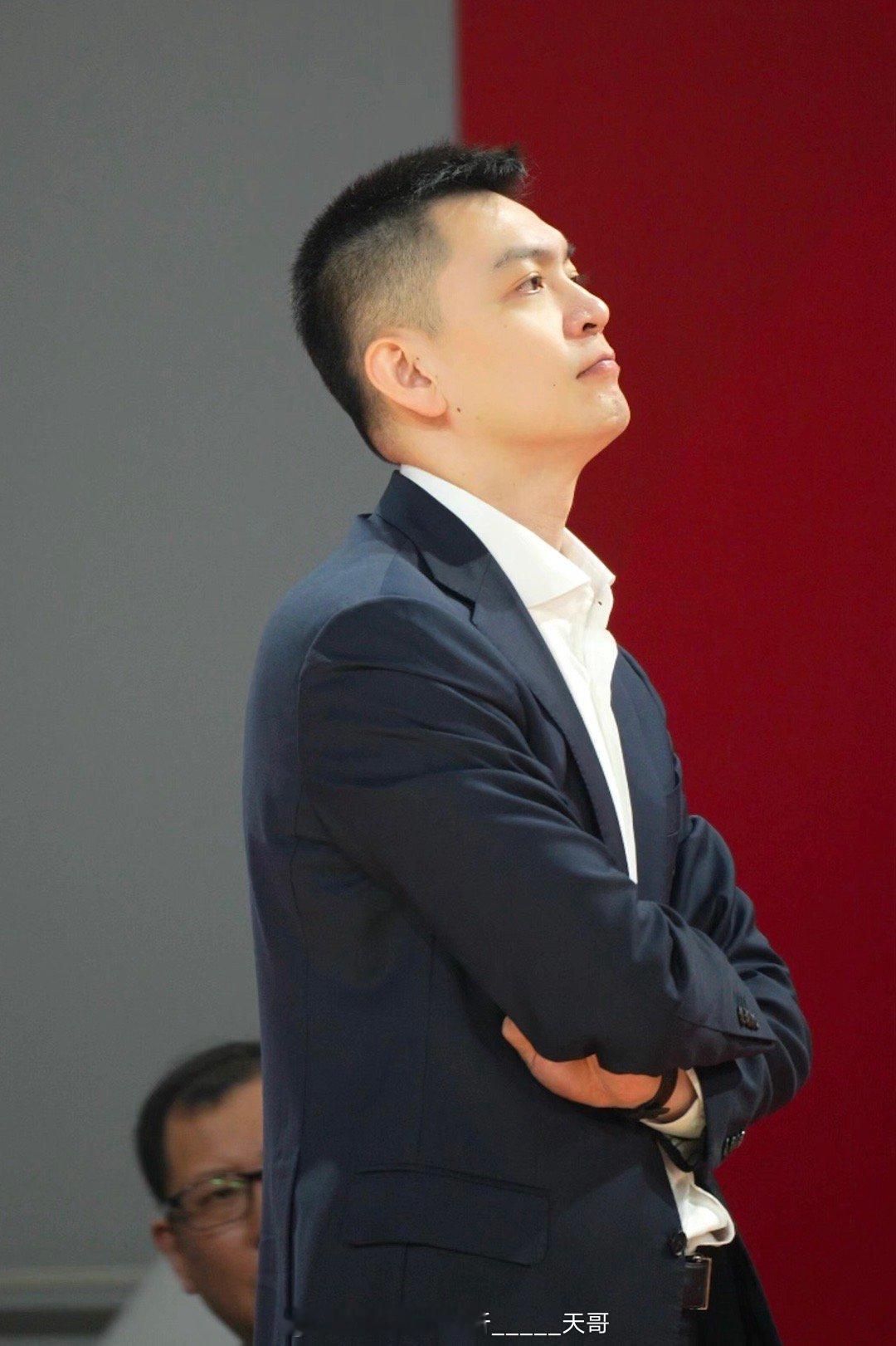 终于回到沈阳，杨鸣能带队终结四连败吗？辽宁男篮vs上海男篮 赞17个，我再写一场