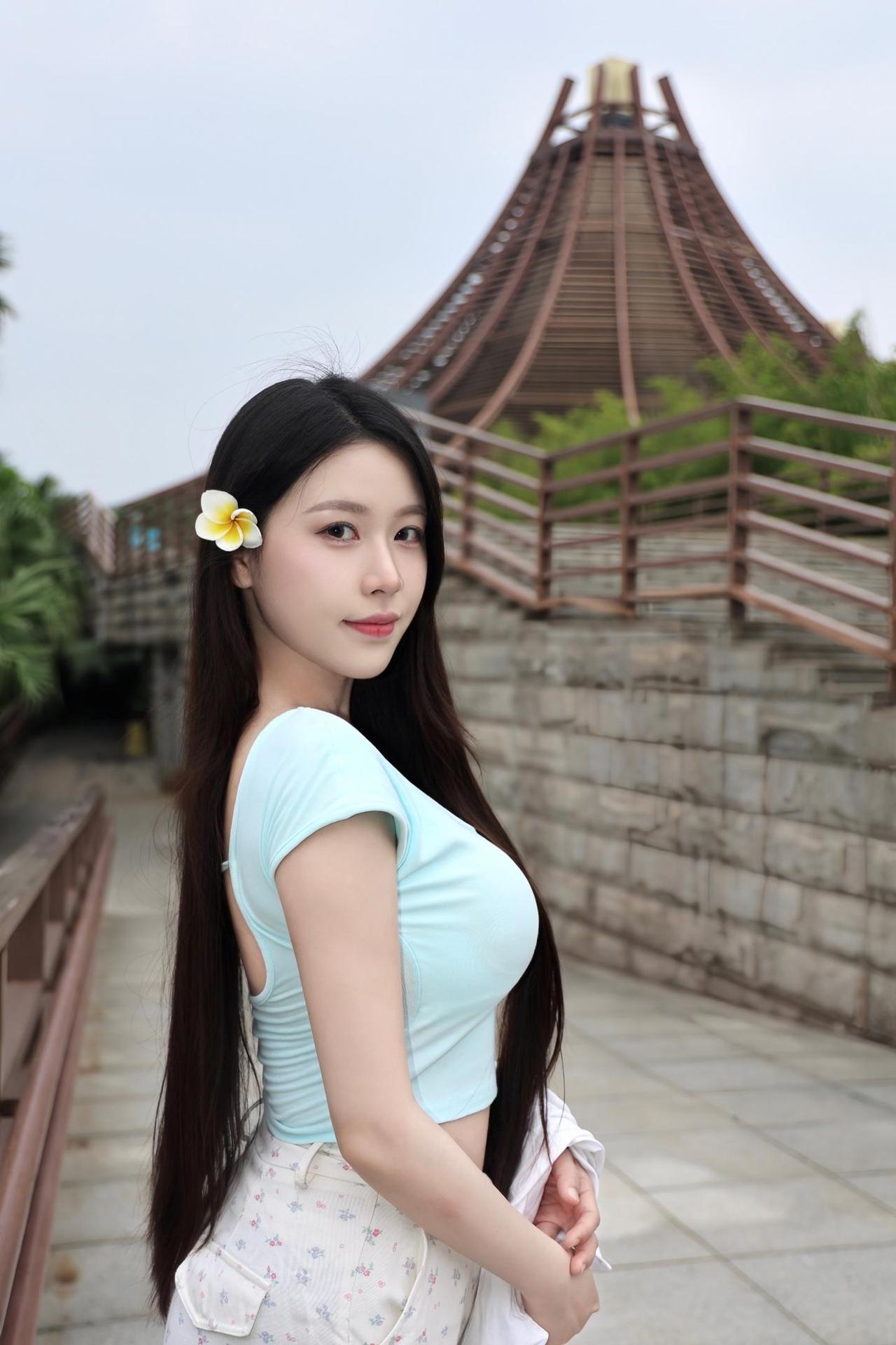 纵此生也不过百岁。