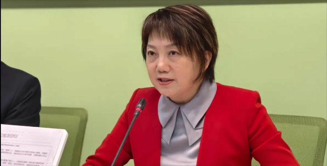 范云贩运台独，她竟是外省第二代，和郑丽文还是老战友

赖清德嘴上说着“没有台独问