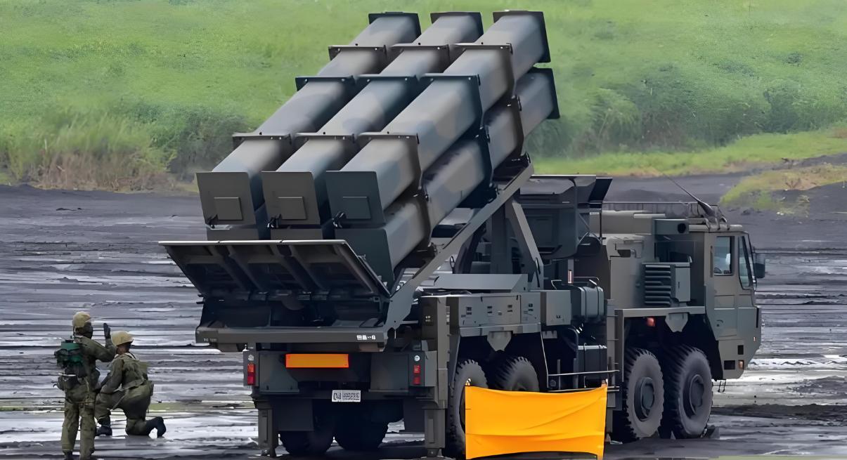 3月13号日本防卫大臣直接对外宣布，美国产的“战斧”导弹和挪威产的JSM导弹，已