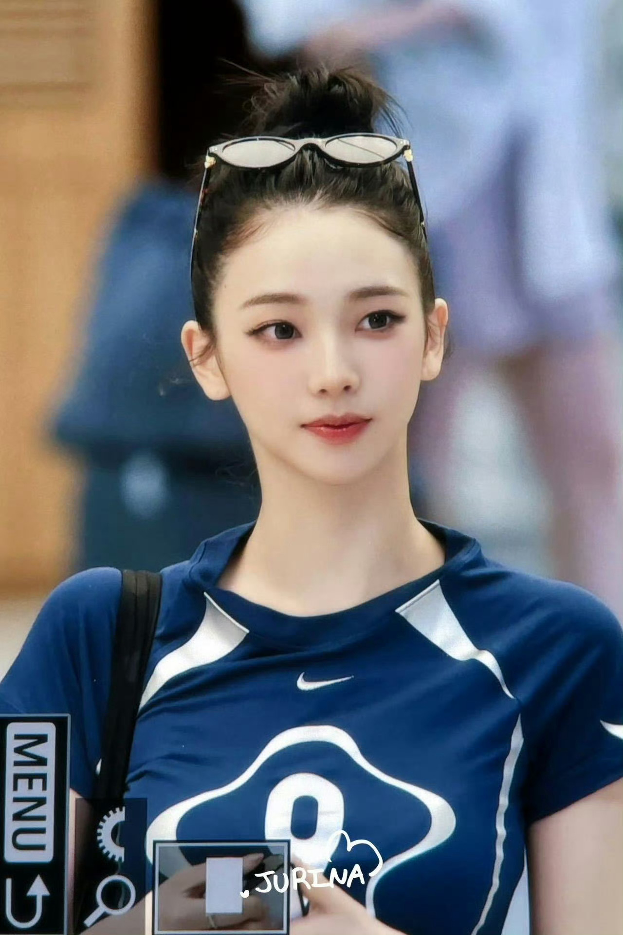 感觉小小的脸要装不下五官了[哆啦A梦吃惊] ​​​