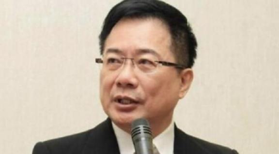 台湾知名媒体人蔡正元曾表示，大陆统一台湾后将面临三个难题，一个是怎么安置那二十多