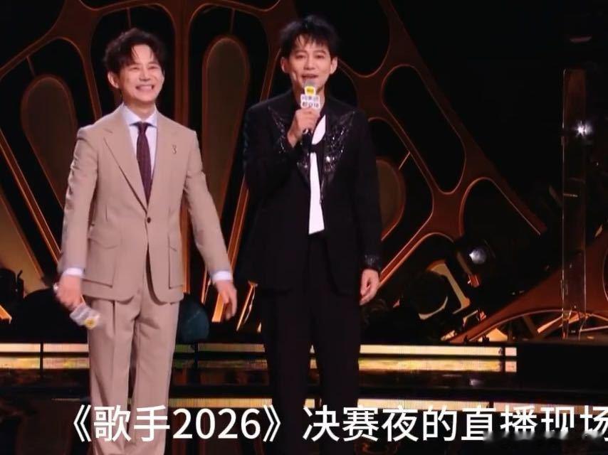 苏醒端水歌手和天赐的声音 苏醒这波操作确实够圆滑的，下午晚上各夸一个节目，用词还