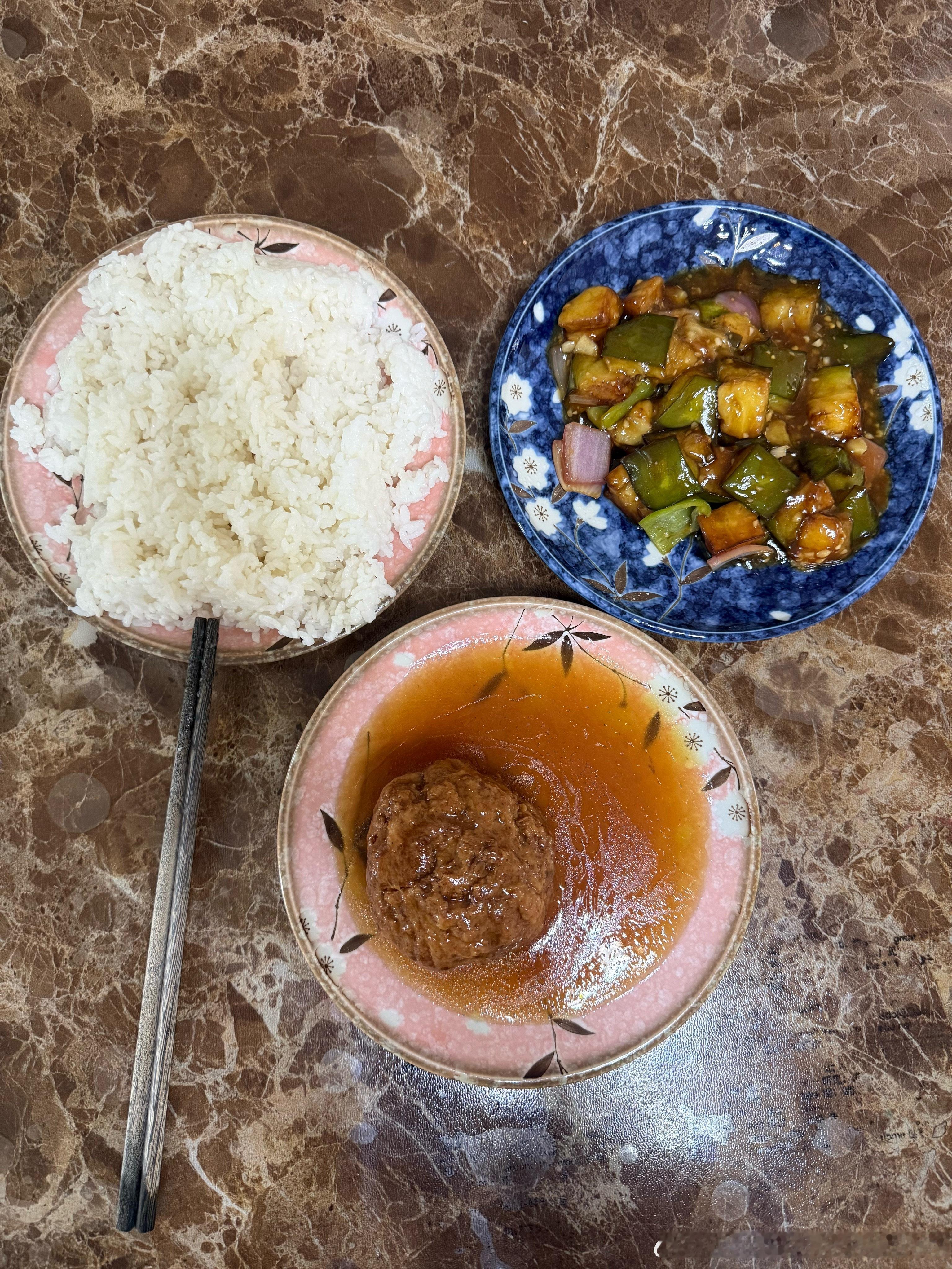 来个中午饭，还得是外卖，要不都吃不上🍚 ​​​