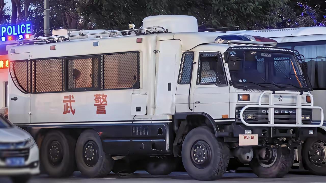 这车是干什么的，看起来科技感这么十足！