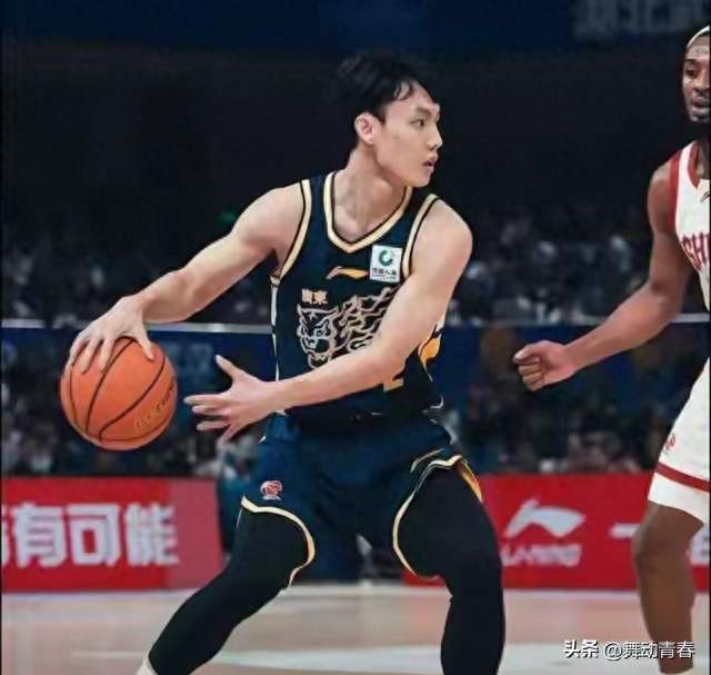 广东徐杰7中0仅得8分，+17正负值撕碎多少网红控卫