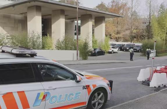 【华盛顿共同】围绕美国向乌克兰提出的和平方案，两国高官23日在瑞士日内瓦进行了协