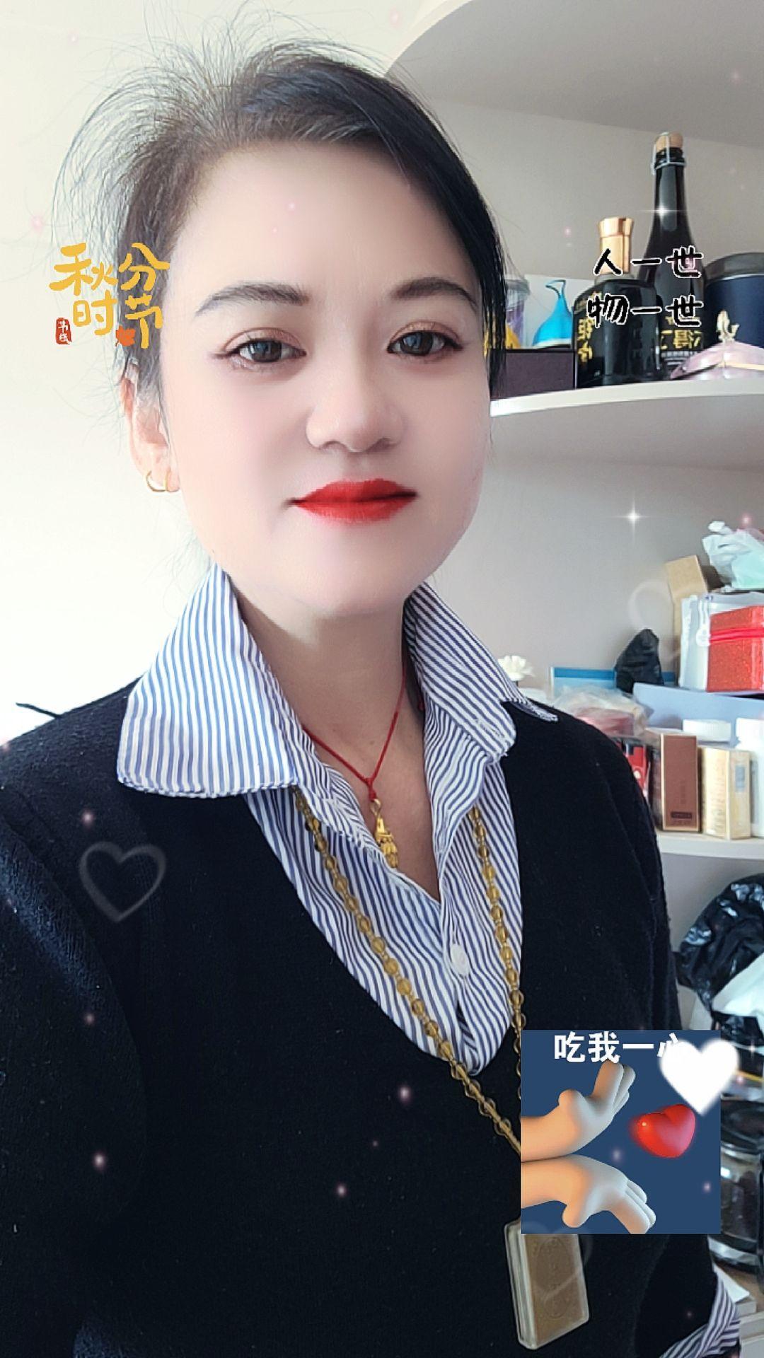 真实的我 活成自己喜欢的样子 爱工作爱生活 愿余生一切安好 余生做自己的女王