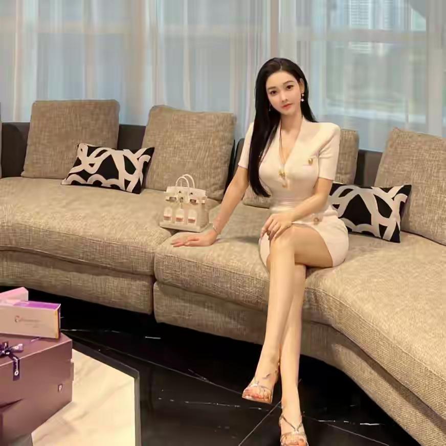 网红雅典娜确认遇害让人惋惜唏嘘，交友之事马虎不得，坏朋友容易让人违规败德、降品改