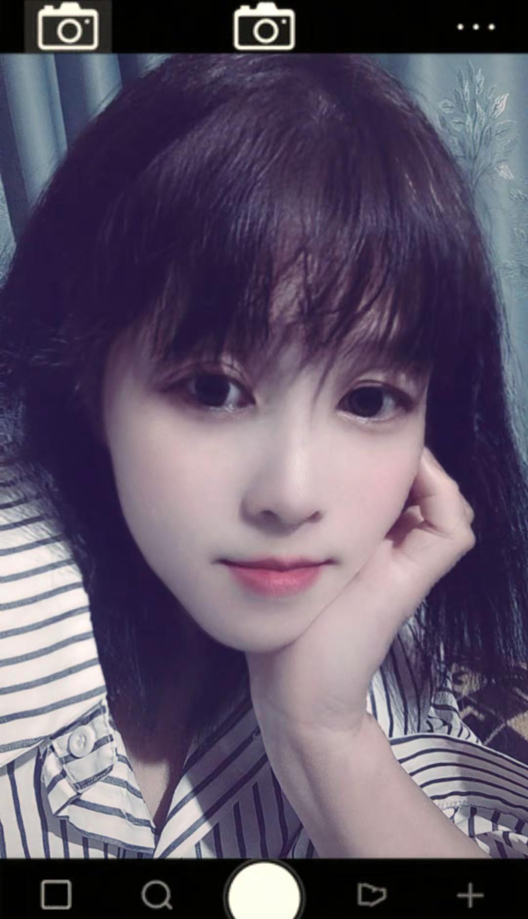 让我们在这柔和的灯光下，慢慢品尝生活的滋味，体会人生的百态。