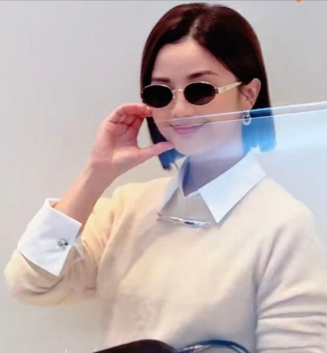 4岁阿Sa香港参加活动 身形胖了不少的她，可爱娃娃脸看上去似少女，家依旧觉得她还