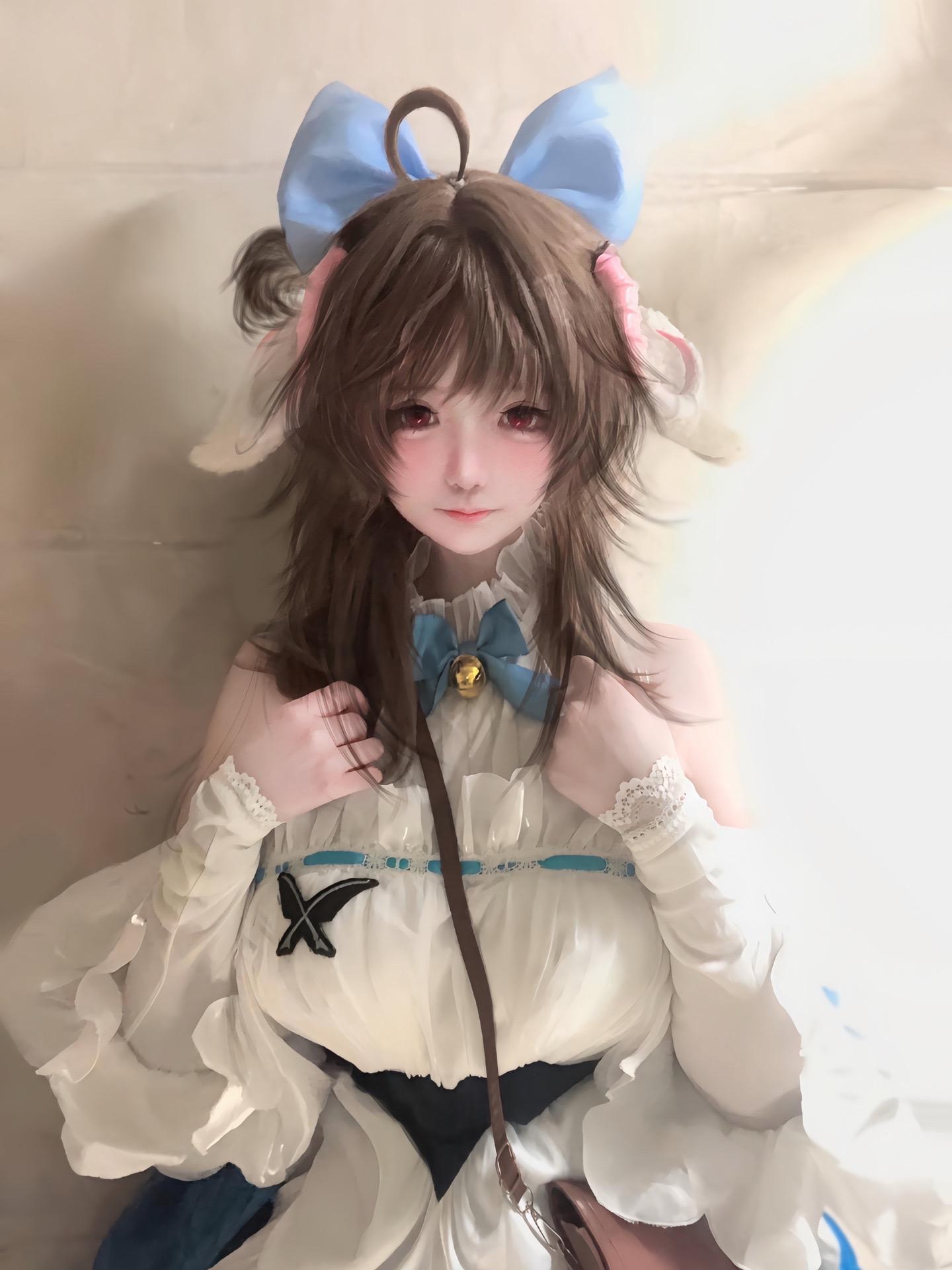 我保证我很可爱 只是偶尔有点坏。