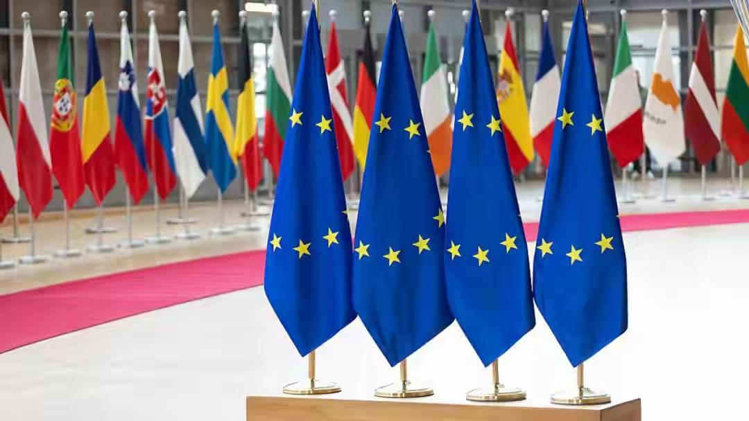 学者：欧洲对美国的忍耐到了极限 学者说欧洲对美国的忍耐到了极限，这并非空穴来风。