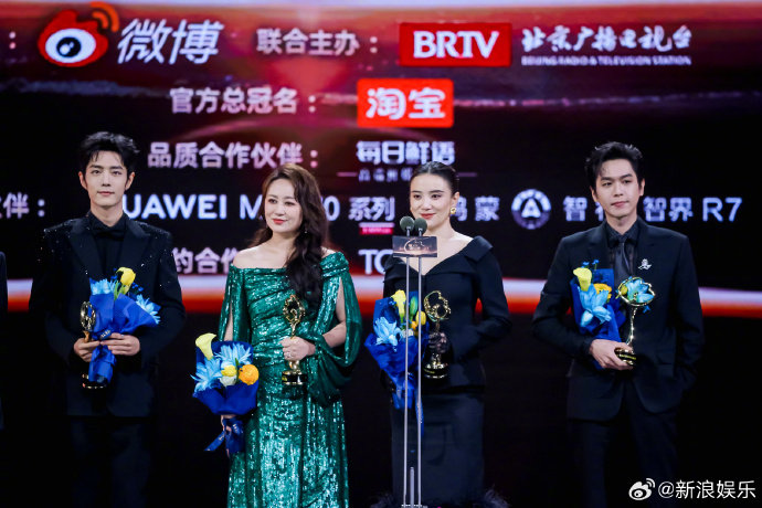 帮喵娲娲策划微博之夜社交名场面喵娲娲 你的微博之夜前线人脉 每年微博之夜都有好多