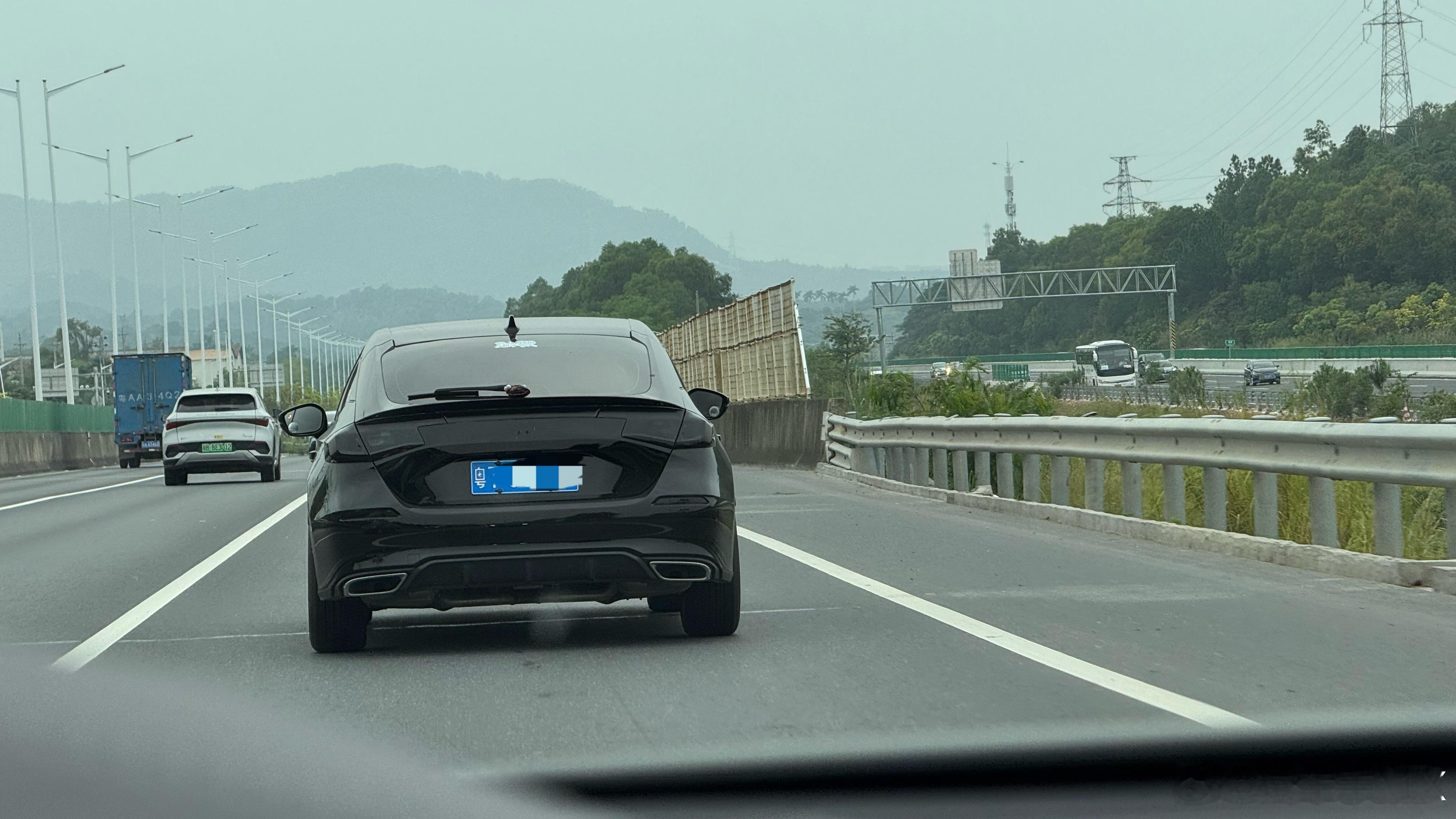 这属实有点太黑了…. ​​​