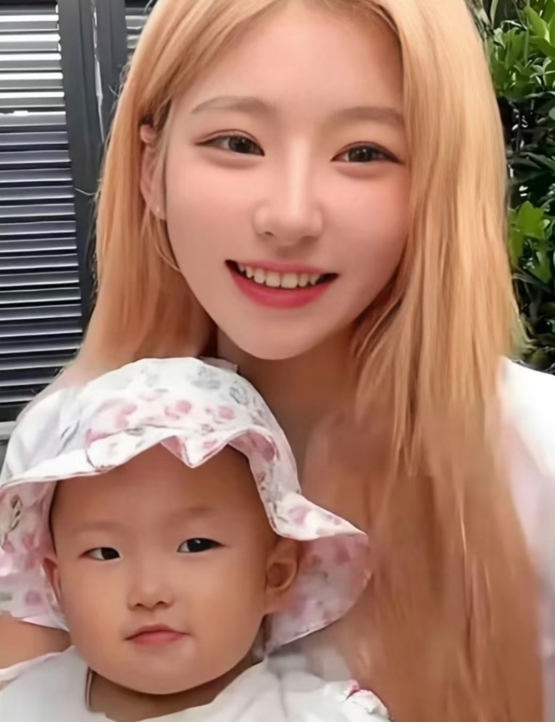 黄一鸣分手了感情的事真的很难说对错，尤其是有了孩子之后，选择就更不容易了。现在专