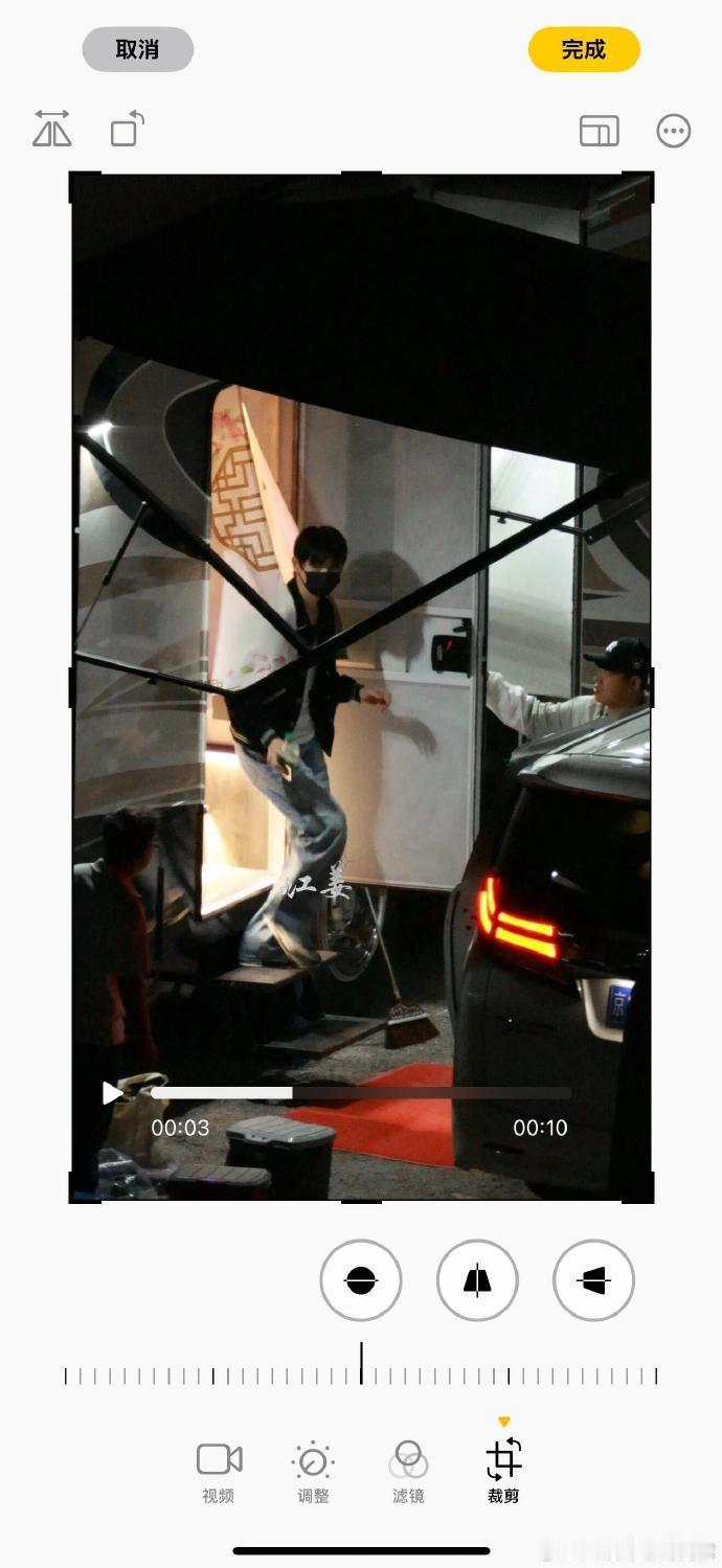 孟子义何与曾舜晞何昶希聚餐曾舜晞何昶希探班孟子义孟子义《百花杀》剧组迎来曾舜晞、