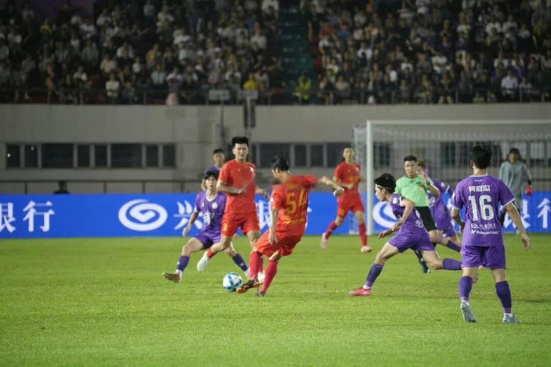 闽超第五轮各场次观看人数 泉州主场 28529人漳州主场 17986人莆田主场 