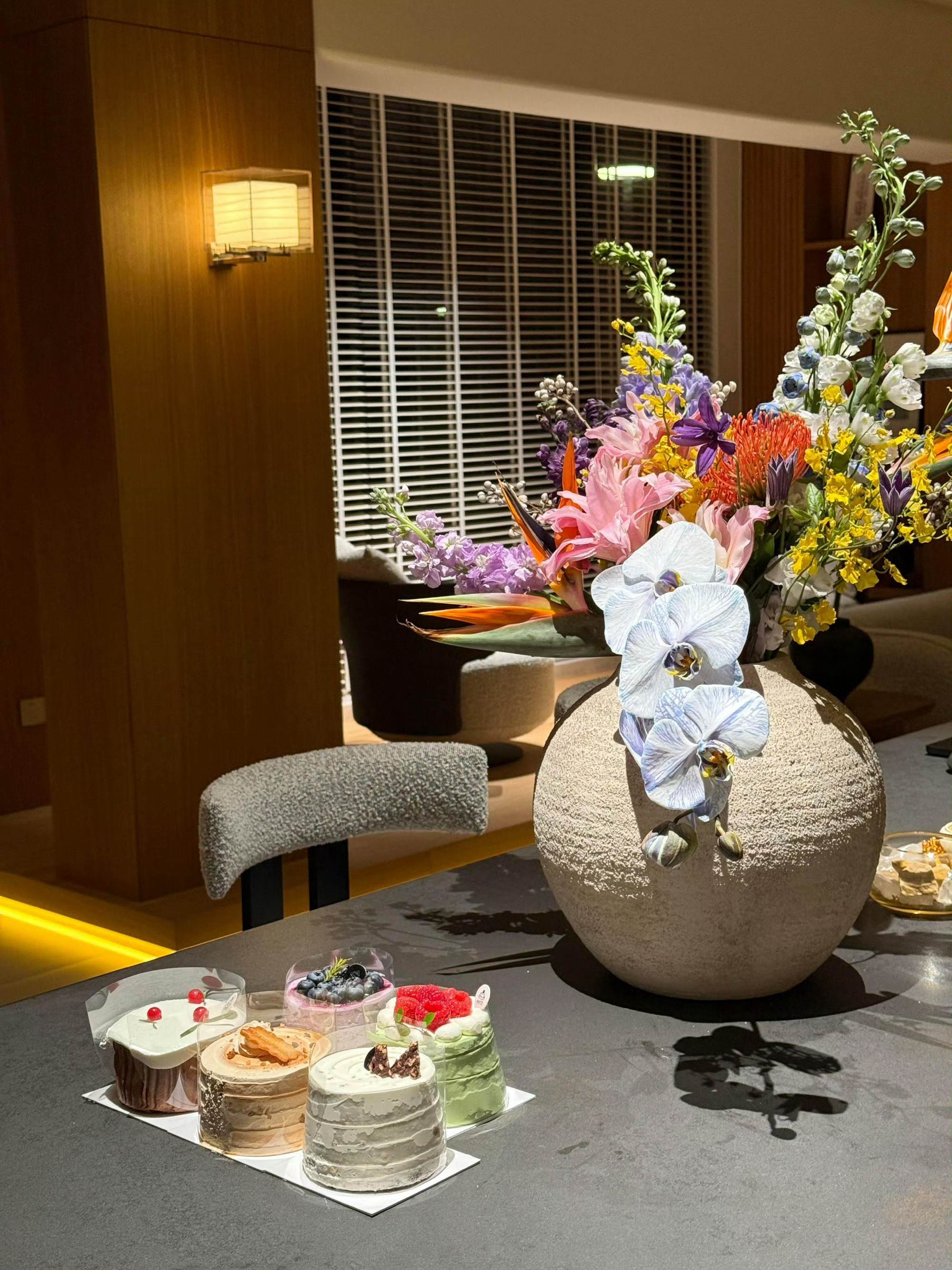 “清醒文案｜一句话支撑了你很久”✨1“生活中只干两件事，让我变好的 让我开心的”