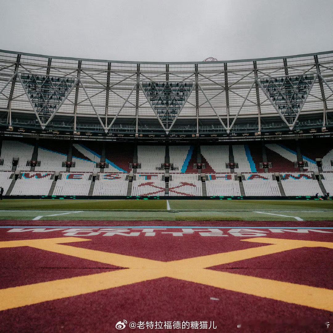 英超联赛 西汉姆联可以确认，主教练胡伦·洛佩特吉今天离开俱乐部。洛佩特吉确认下课