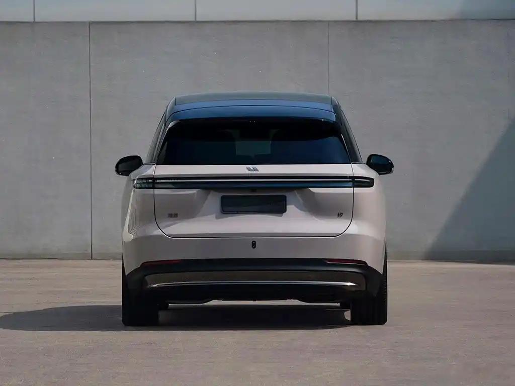 i9 定妆照理想i9懒博小课堂李想称i9将于9月发布理想汽车